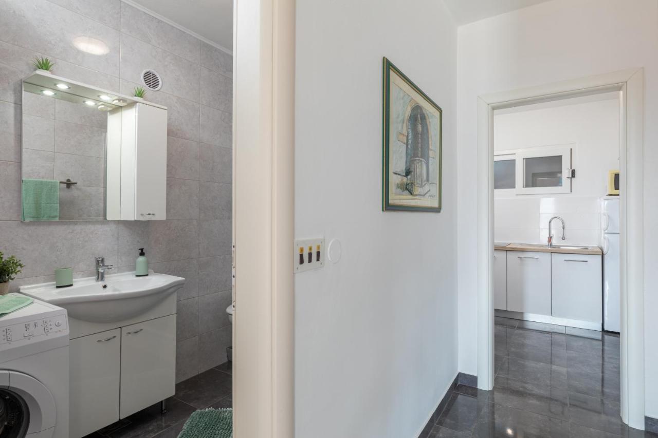 Apartment Mirna Ragusa Esterno foto