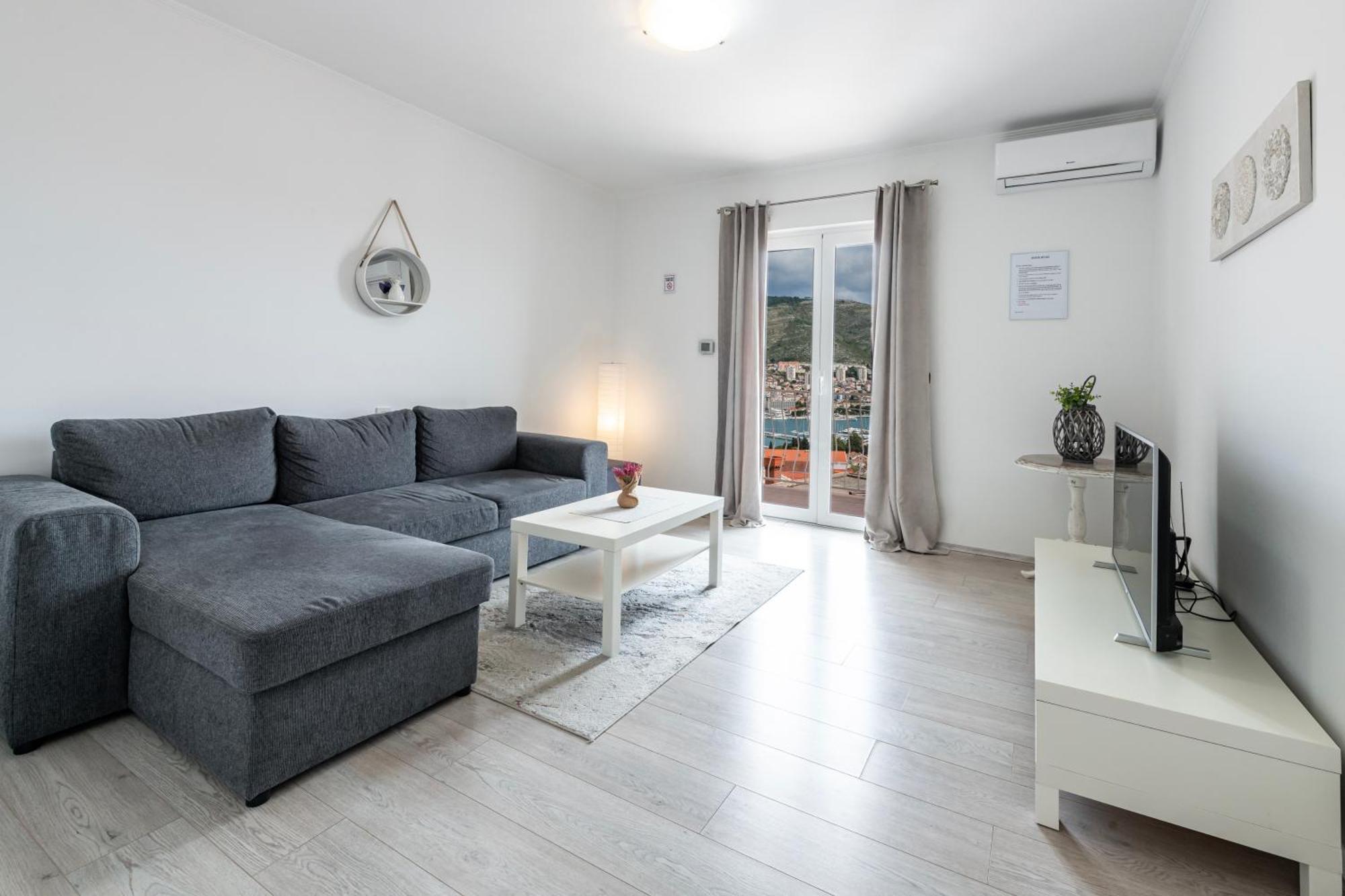 Apartment Mirna Ragusa Esterno foto