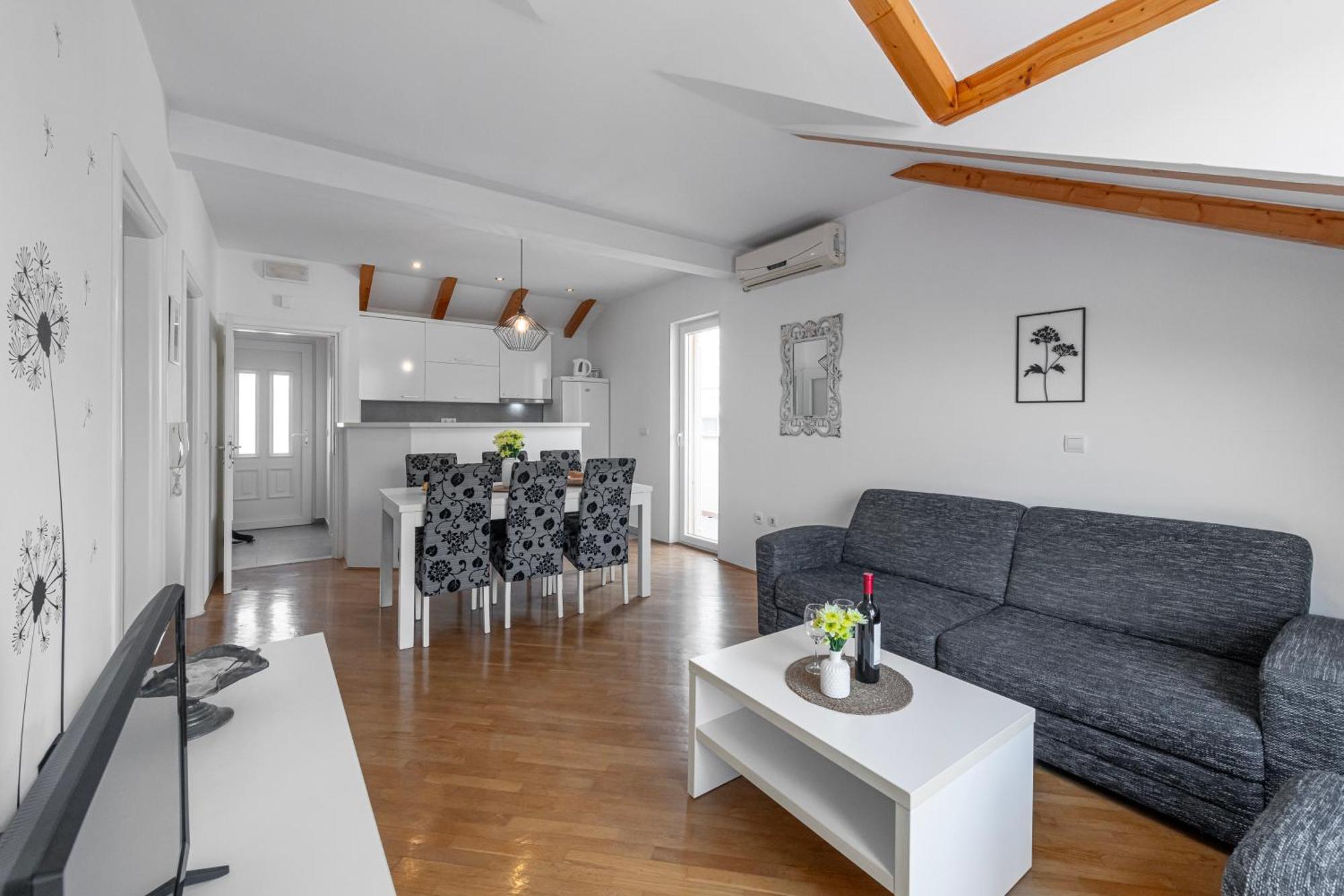 Apartment Mirna Ragusa Esterno foto