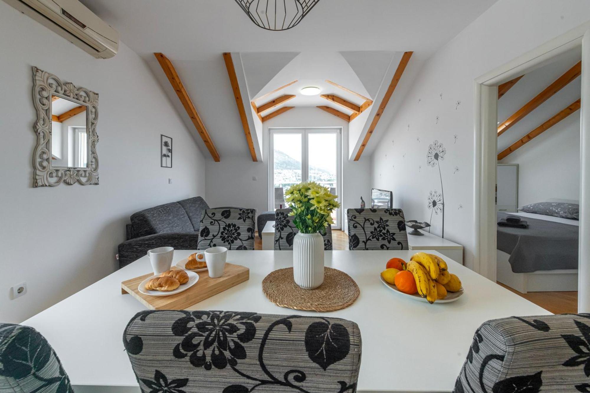 Apartment Mirna Ragusa Esterno foto